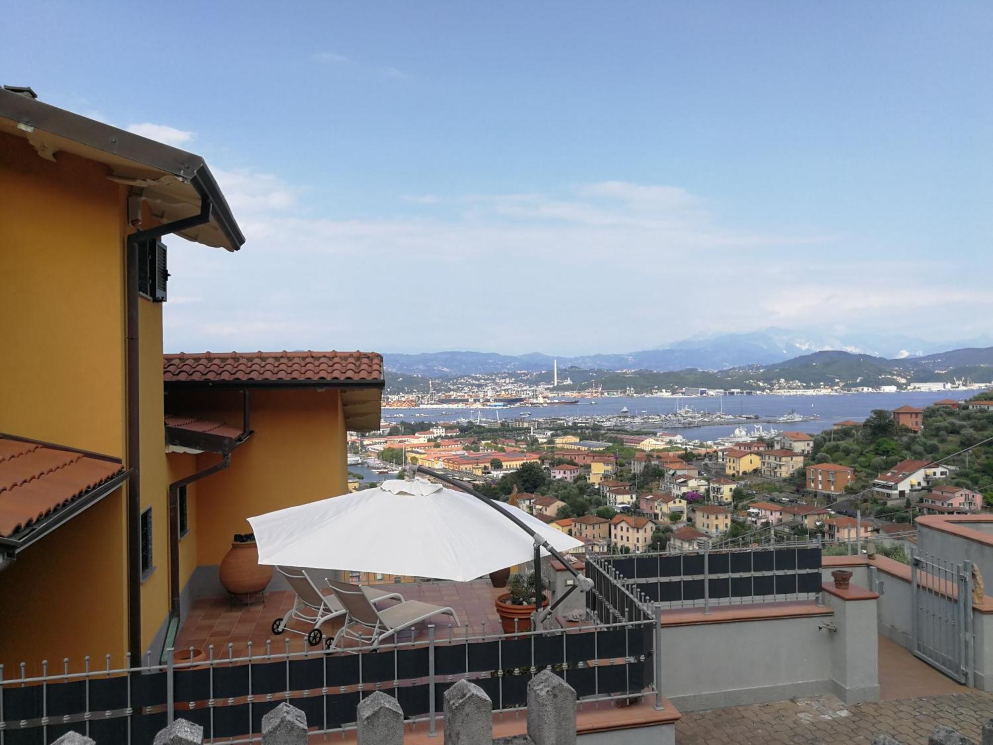 I Poggi Sul Golfo Hotel Специя Екстериор снимка